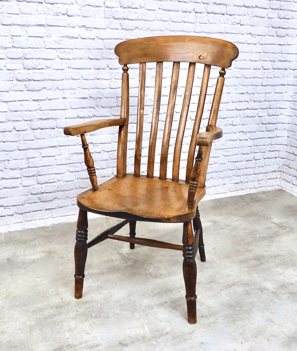 Windsor Lathback Armchair