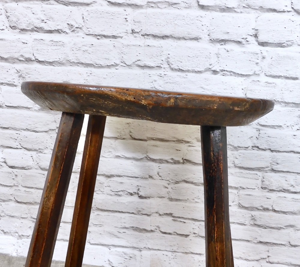 Cobbler's Stool View IV