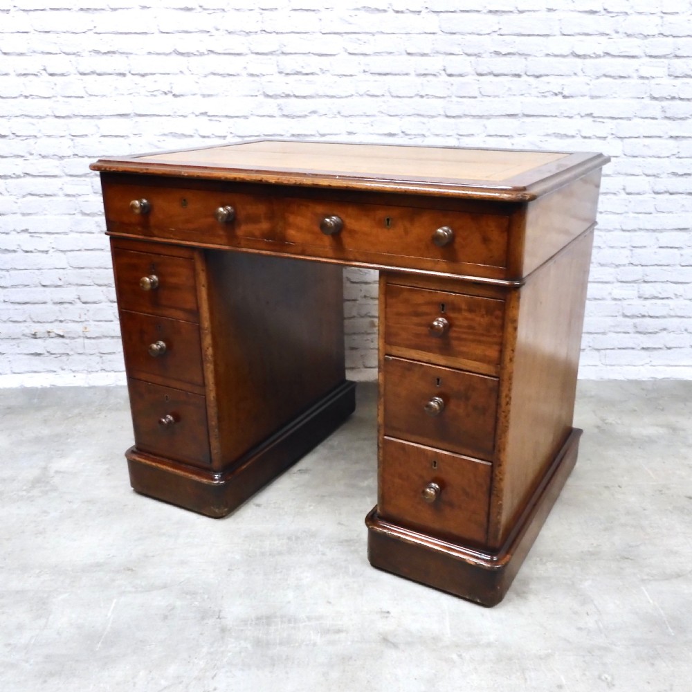 Small Mahogany Pedestal Desk