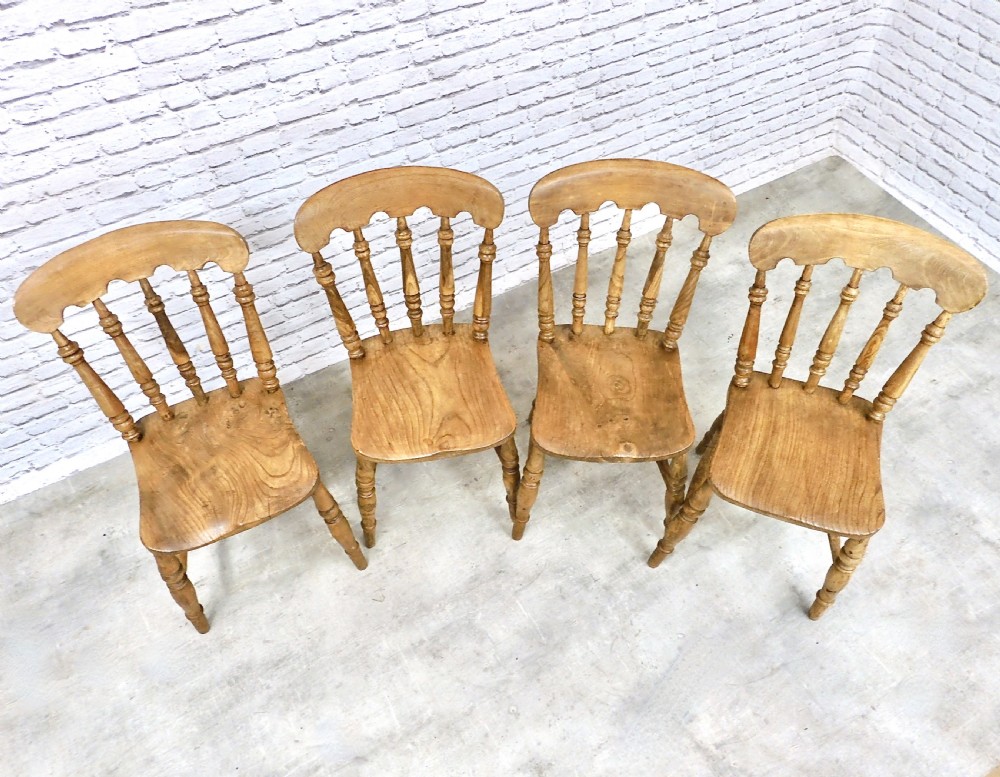 Windsor Country Kitchen Dining Chairs x4 View III