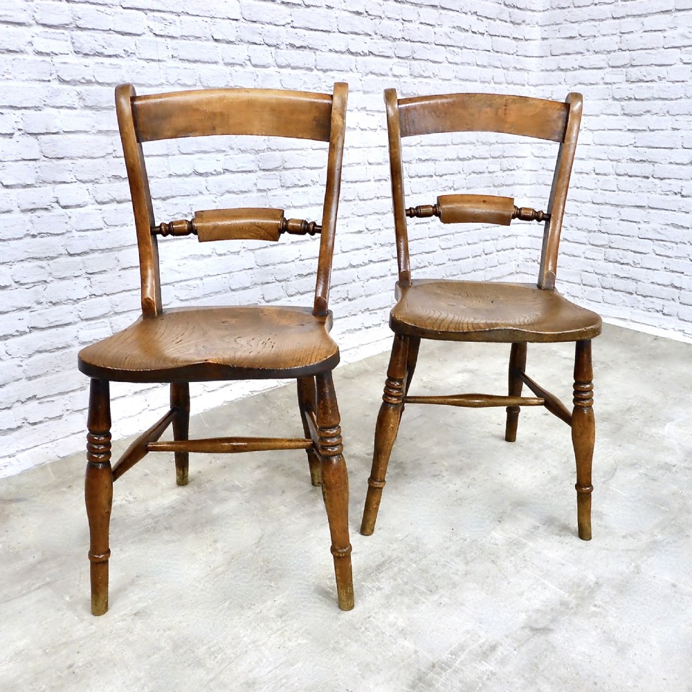 Pair (2) Windsor Kitchen Chairs