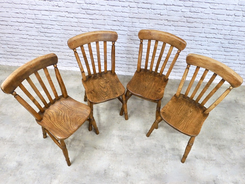Windsor Lathback Kitchen Chair Set (4) View III