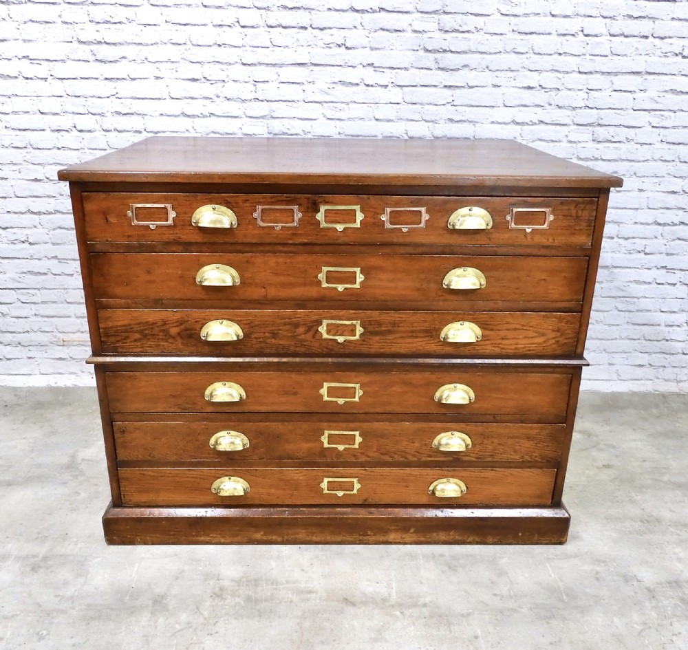 Oak Plan Chest