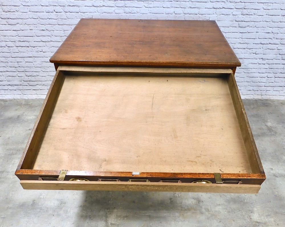 Oak Plan Chest View VI