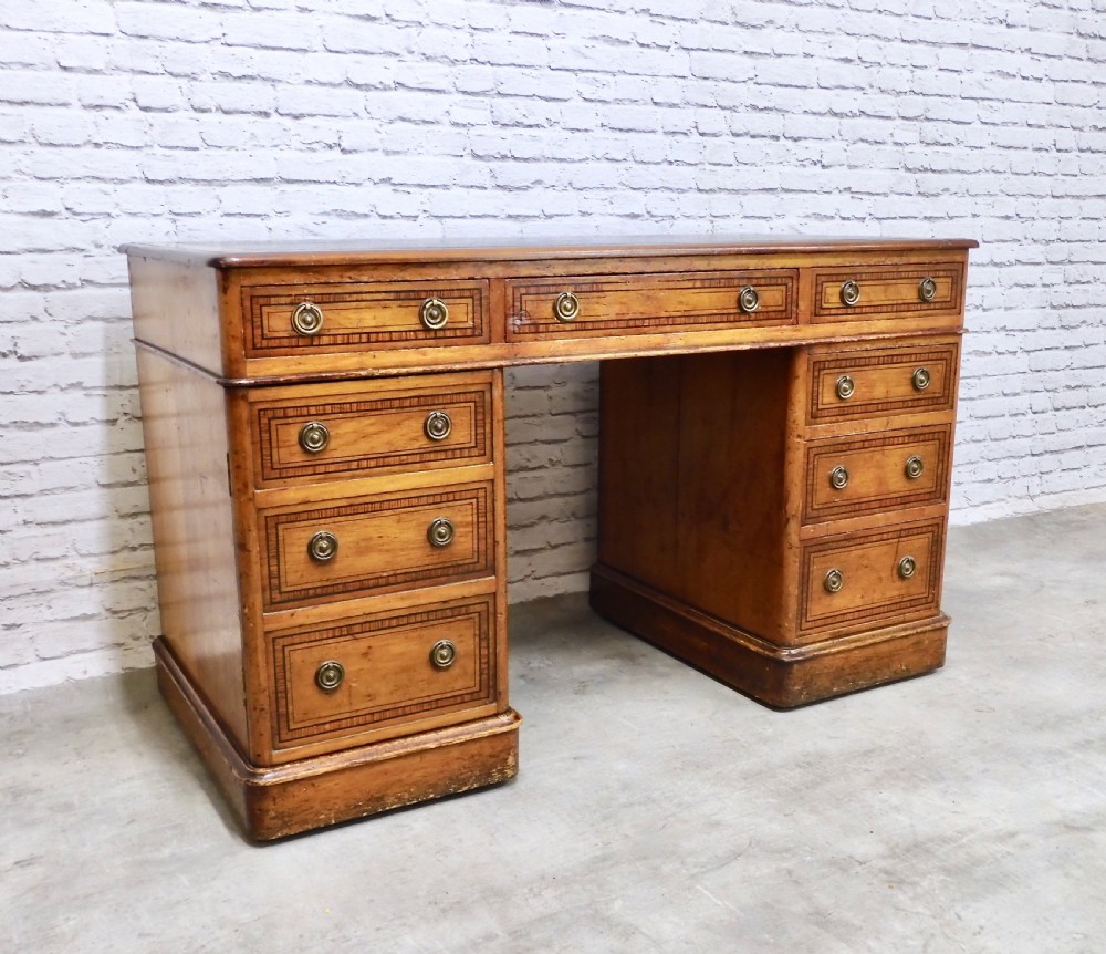 Pine Pedestal Desk in Original Paint
