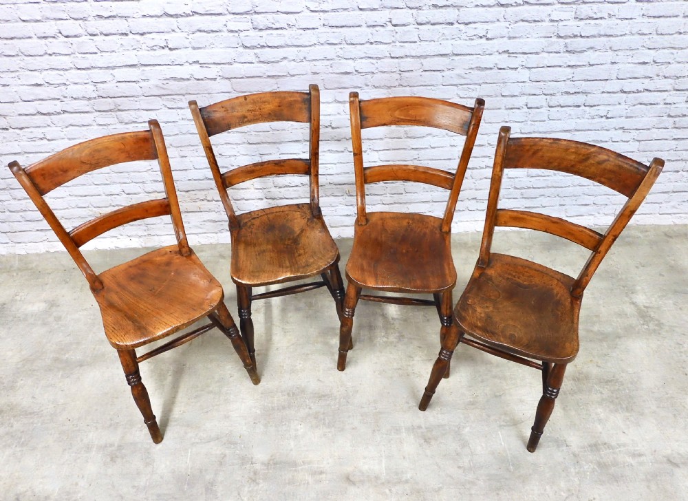 Set 4 Windsor Kitchen Dining Chairs View III