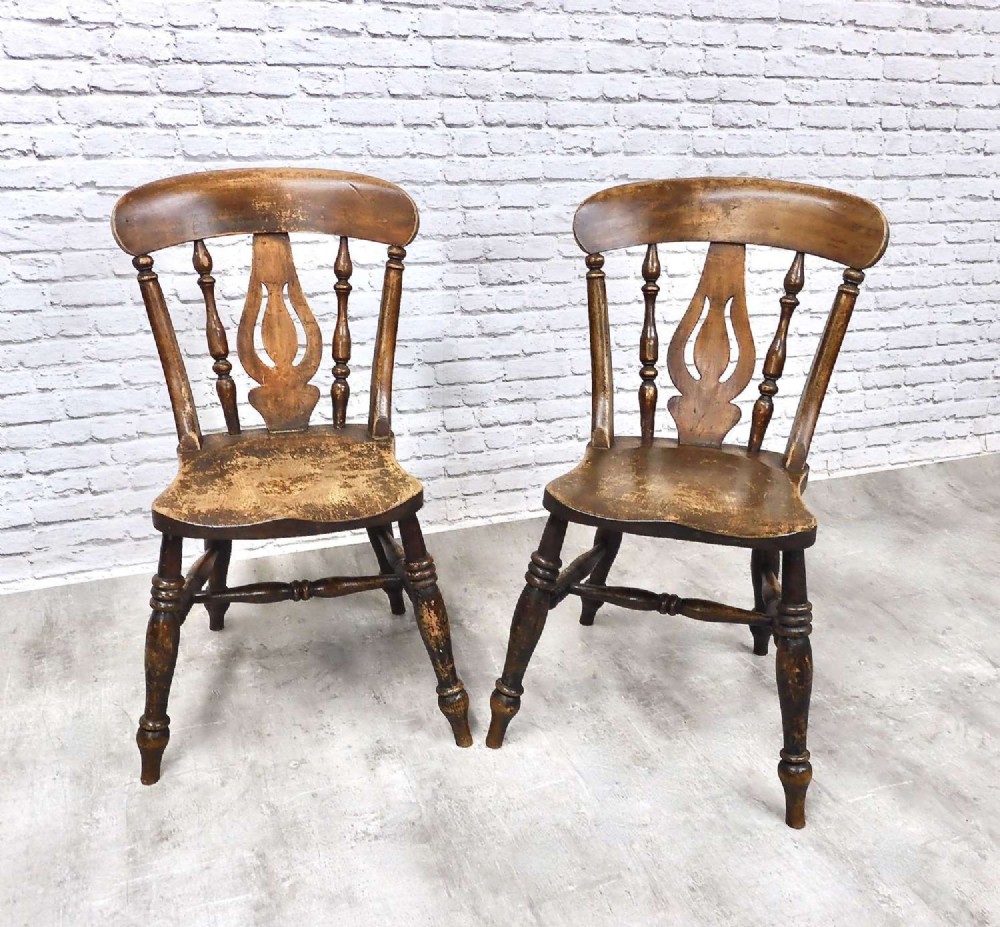 C19th Windsor Lyreback Kitchen Chairs x2