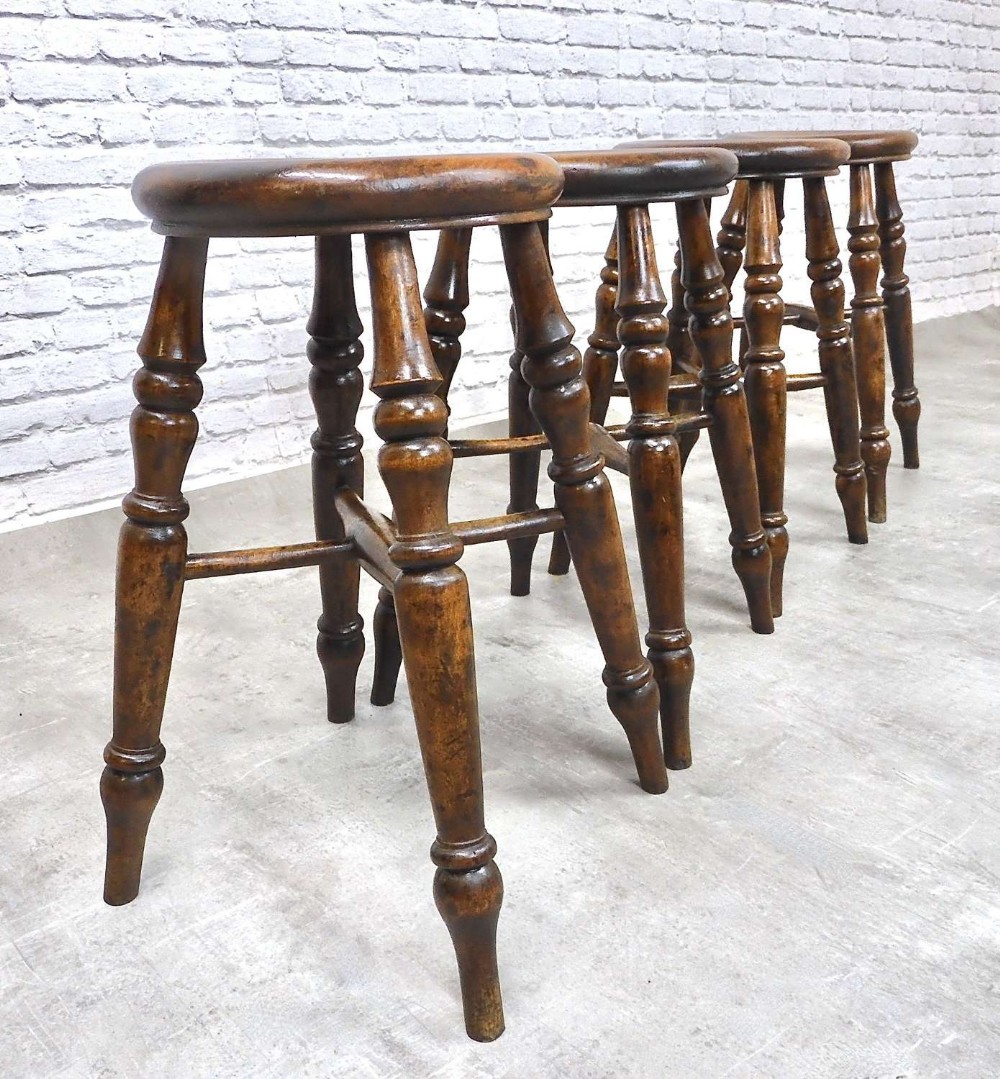 4x Windsor Stools