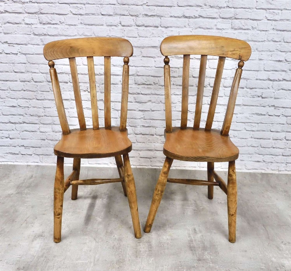 2x Farmhouse Windsor Kitchen Chairs