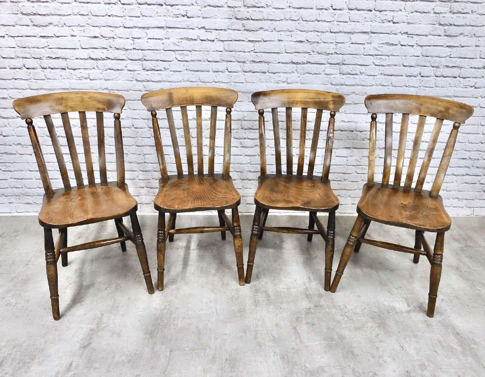 Set 4 Windsor Lathback Kitchen Chairs
