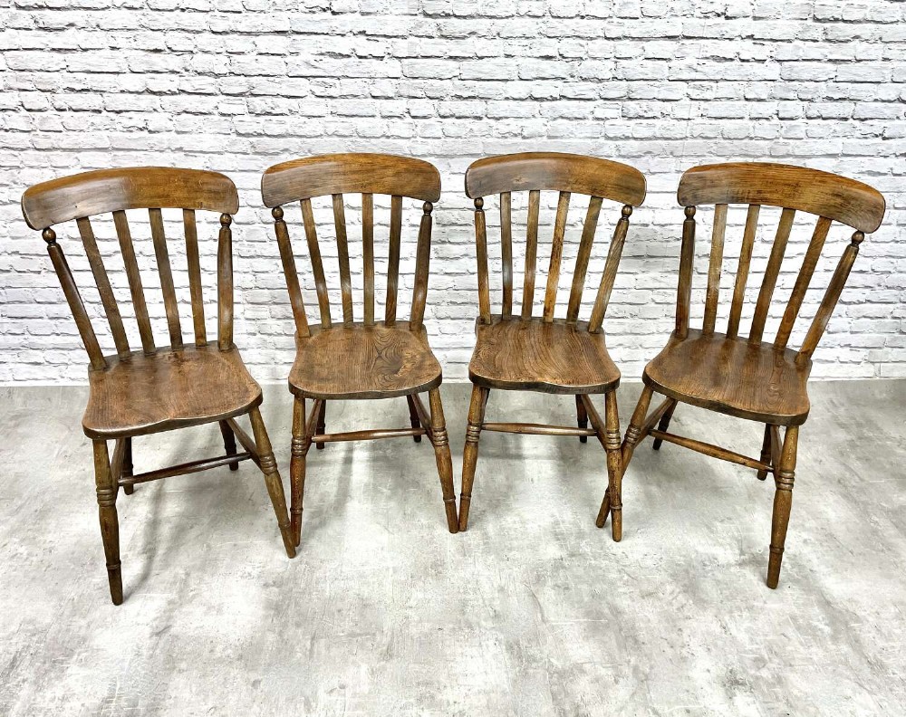 Set 4 Country Kitchen Windsor Chairs