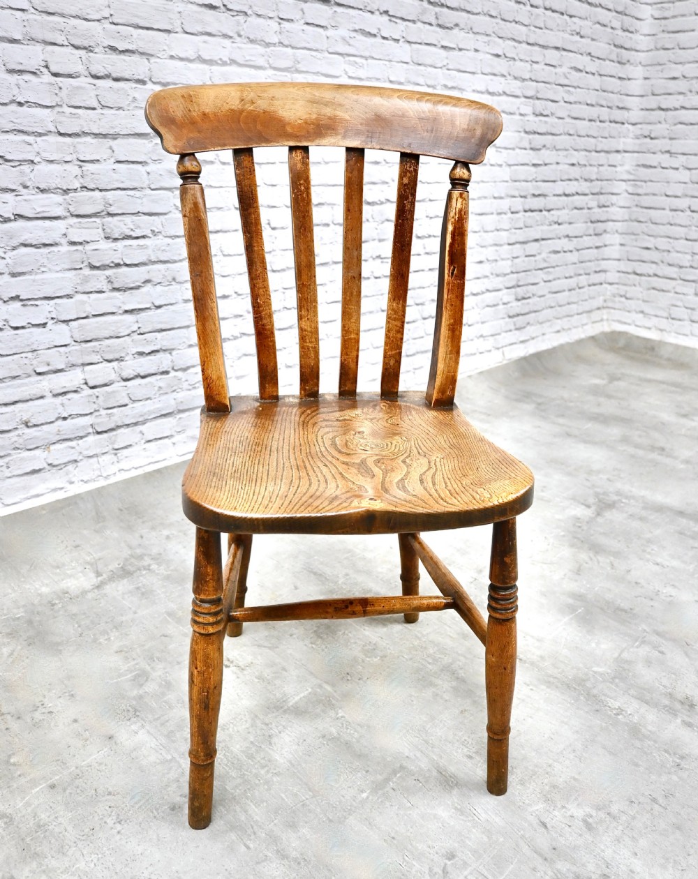 Set 4 Lathback Farmhouse Kitchen Chairs View V