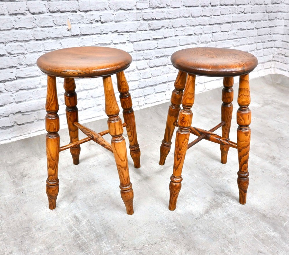 Pr Windsor Stools View VI