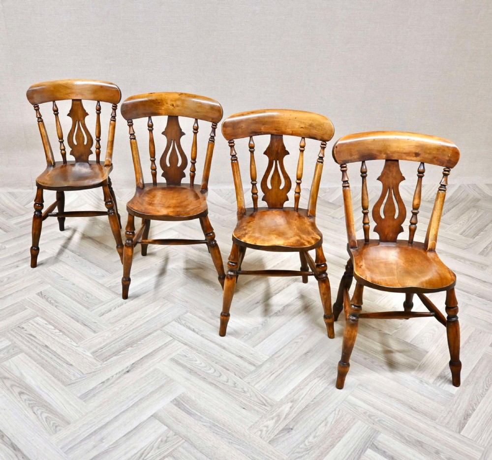 Set 4 C19th Farmhouse Windsor Kitchen Chairs