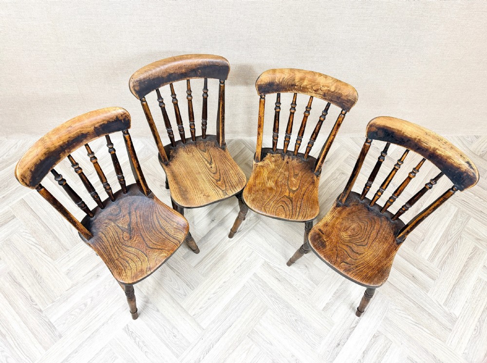 Set 4 Windsor Country Kitchen Chairs  View II