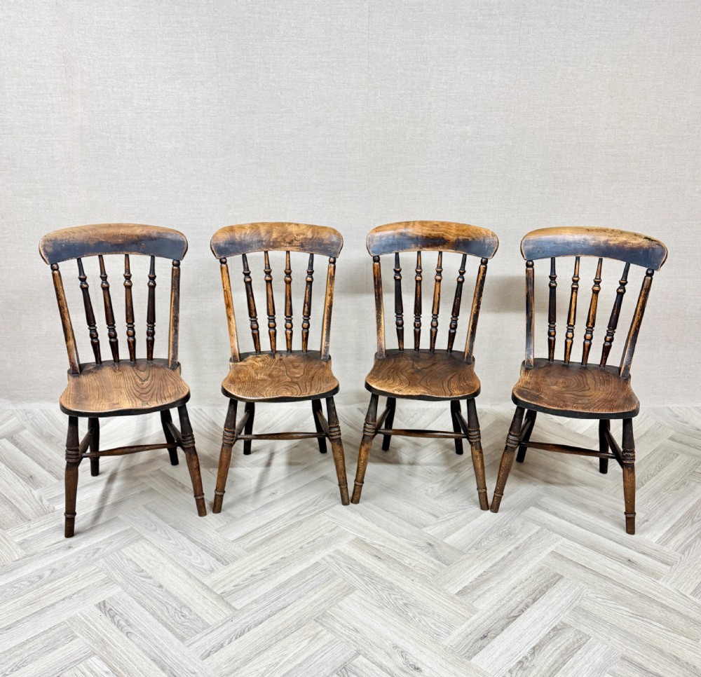 Set 4 Windsor Country Kitchen Chairs  View V