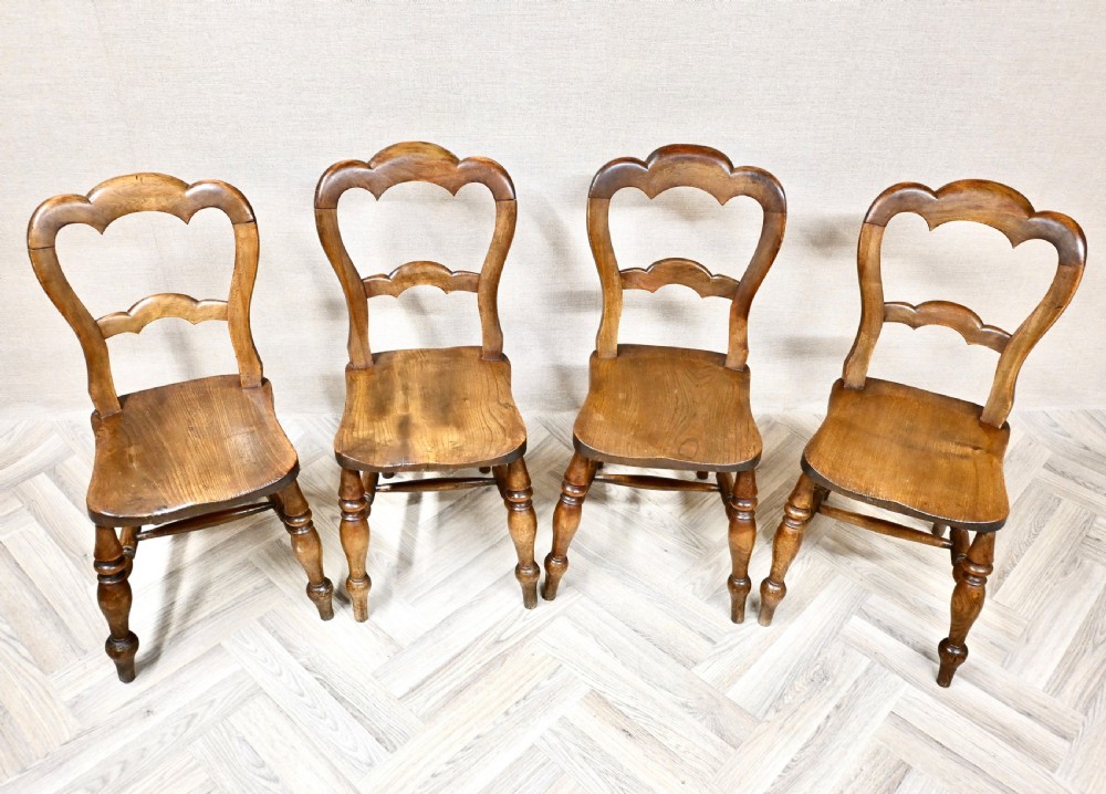 Set 4 Windsor Kitchen Dining Chairs View II