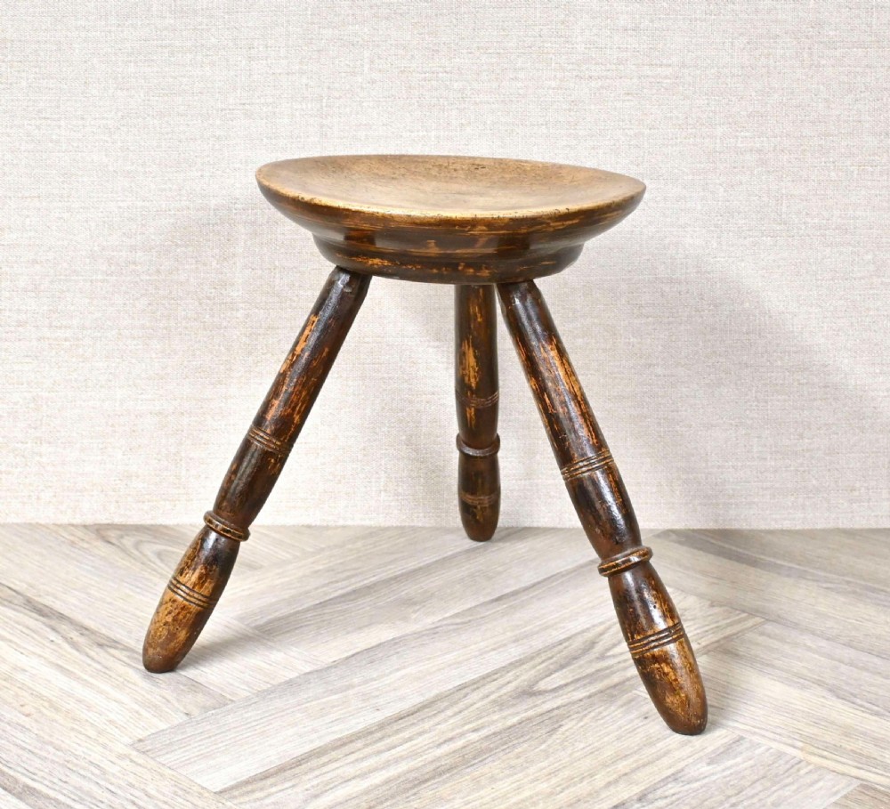 Cheese Top Stool View VI