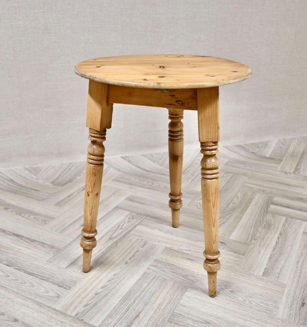 C19th Pine Cricket Table