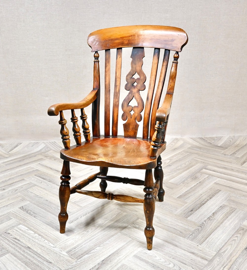 Quality Farmhouse Windsor Armchair