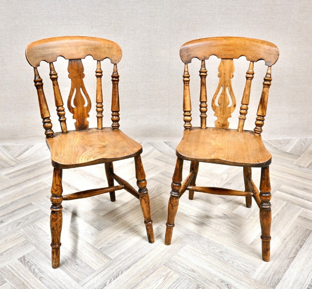 Pr Windsor Lyreback Country Kitchen Chairs