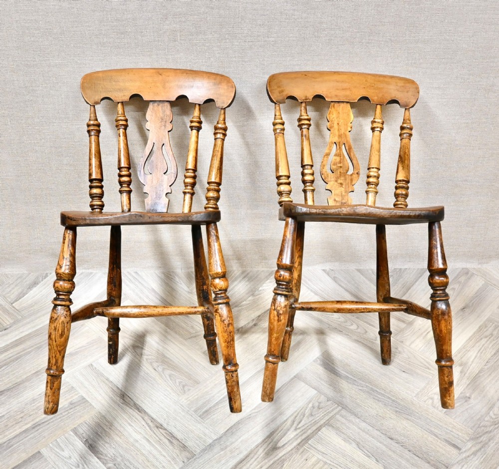 Pr Windsor Lyreback Country Kitchen Chairs View V