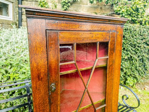 GEORGIAN ASTRAGAL GLAZED OAK WALL HANGING CORNER CABINET C1775 GEORGE III - ADDITIONAL PHOTO 2