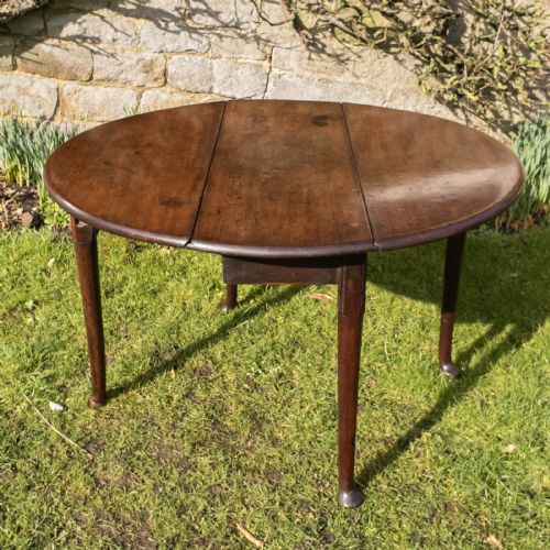 george ii mahogany pad foot gateleg oval dining - CATEGORY: ANTIQUE TABLES - DATED GEORGIAN