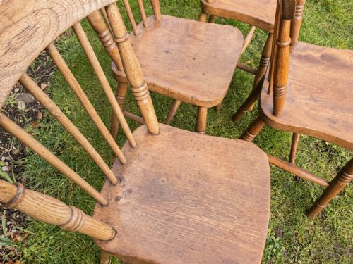 C19TH ELM ASH COUNTRY KITCHEN SCULLERY SET OF 4 DINING CHAIRS - ADDITIONAL PHOTO 4