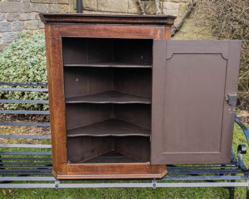 GEORGIAN OAK PANELLED WALL HANGING CORNER CABINET - ADDITIONAL PHOTO 9
