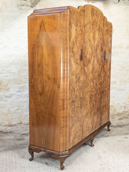 ART DECO BURR WALNUT TRIPLE WARDROBE C1930 - ADDITIONAL PHOTO 10
