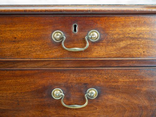 GEORGIAN MAHOGANY INLAID CROSSBANDED CHEST OF DRAWERS GEORGE III - ADDITIONAL PHOTO 4