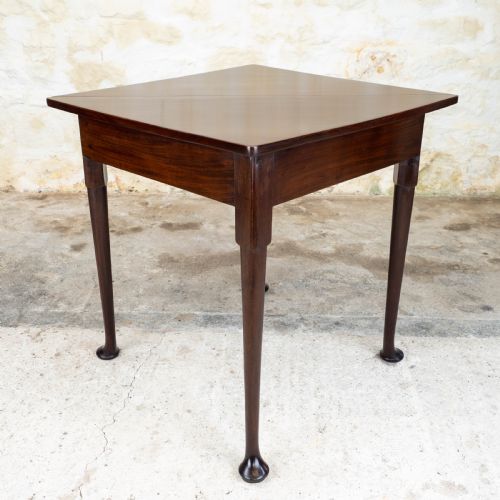 GEORGE II PAD FOOT MAHOGANY TRIANGULAR CORNER DROPLEAF TEA TABLE - ADDITIONAL PHOTO 5