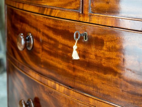 REGENCY MAHOGANY INLAID BOW FRONT CHEST OF DRAWERS - ADDITIONAL PHOTO 1