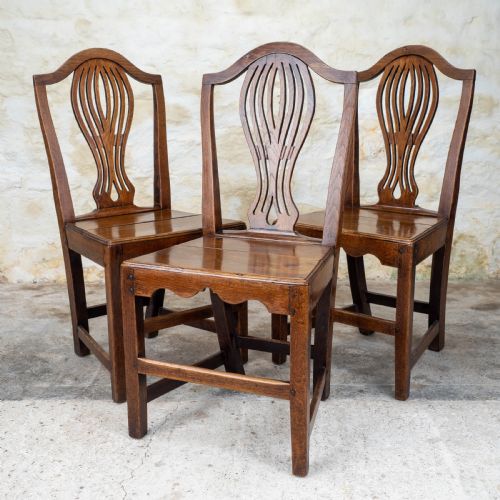 georgian chippendale set of 3 elm country dining chairs - CATEGORY: ANTIQUE CHAIRS - DATED 18TH CENTURY