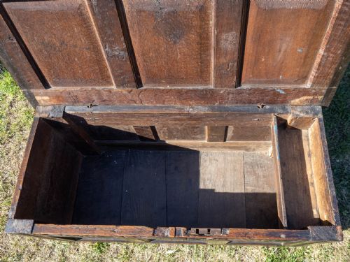 YORKSHIRE SMALL CARVED OAK PANELLED COFFER DATED 1722 - ADDITIONAL PHOTO 12