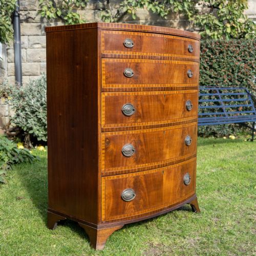 GEORGIAN STYLE BOW FRONT CROSSBANDED MAHOGANY 5 HEIGHT CHEST OF DRAWERS C1900 - ADDITIONAL PHOTO 4