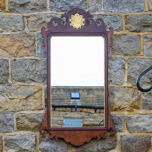 georgian mahogany parcel gilt fretwork wall mirror - CATEGORY: ANTIQUE MIRRORS - DATED GEORGIAN
