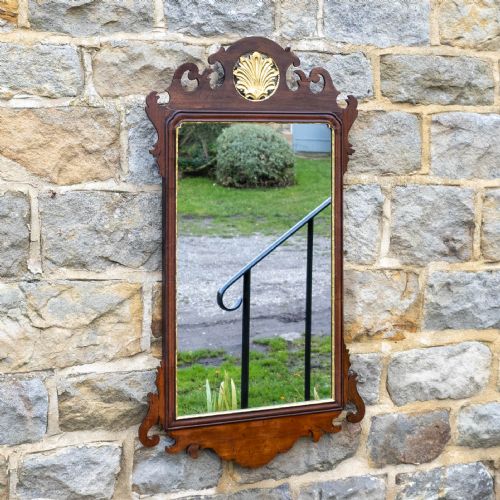 GEORGIAN MAHOGANY PARCEL GILT FRETWORK WALL MIRROR - ADDITIONAL PHOTO 1