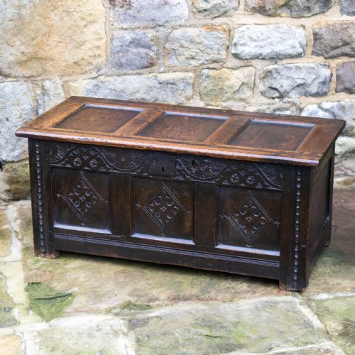 george i oak small panelled carved yorkshire coffer c1722 chest or kist - CATEGORY: ANTIQUE CHESTS - DATED 18TH CENTURY