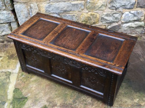 GEORGE I OAK SMALL PANELLED CARVED YORKSHIRE COFFER C1722 CHEST OR KIST - ADDITIONAL PHOTO 8
