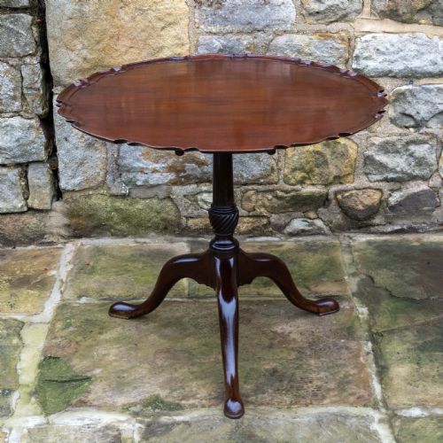 georgian pie crust edge mahogany tilttop tripod supper table george iii late c18th - CATEGORY: ANTIQUE TABLES - DATED GEORGIAN