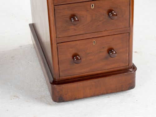 VICTORIAN MAHOGANY PEDESTAL DESK WITH LEATHER SKIVER - ADDITIONAL PHOTO 12