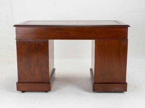 VICTORIAN MAHOGANY PEDESTAL DESK WITH LEATHER SKIVER - ADDITIONAL PHOTO 15