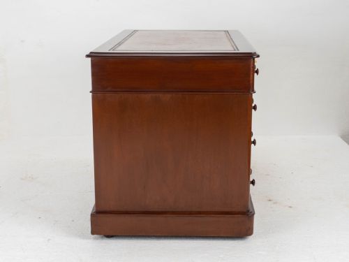 VICTORIAN MAHOGANY PEDESTAL DESK WITH LEATHER SKIVER - ADDITIONAL PHOTO 16
