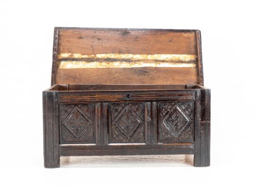 CHARLES II C17TH CARVED OAK PANELLED COFFER W SOLID PLANK LID C1675 CAROLEAN - ADDITIONAL PHOTO 11