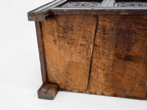 CHARLES II C17TH CARVED OAK PANELLED COFFER W SOLID PLANK LID C1675 CAROLEAN - ADDITIONAL PHOTO 17