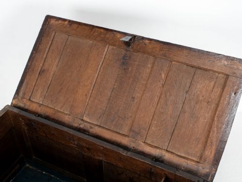LATE C17TH CAROLEAN SMALL DARK OAK PANELLED COFFER CHARLES II JACOBEAN - ADDITIONAL PHOTO 15