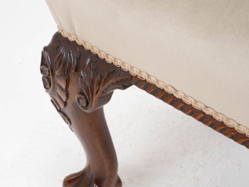 CHIPPENDALE STYLE CARVED MAHOGANY BALL CLAW FOOT STOOL - ADDITIONAL PHOTO 15