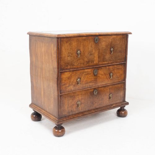QUEEN ANNE WALNUT FEATHERBANDED CHEST OF DRAWERS COMMODE LATE C17TH - ADDITIONAL PHOTO 6